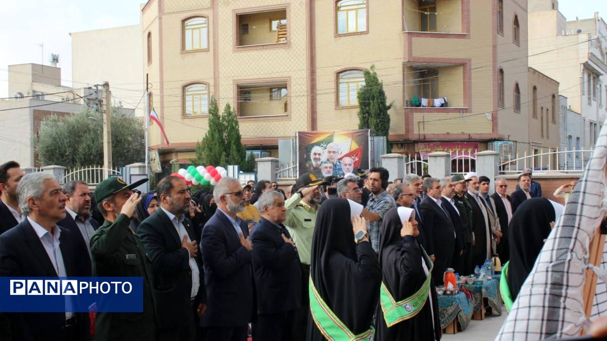 آیین نواختن زنگ آغاز سال تحصیلی در سمنان