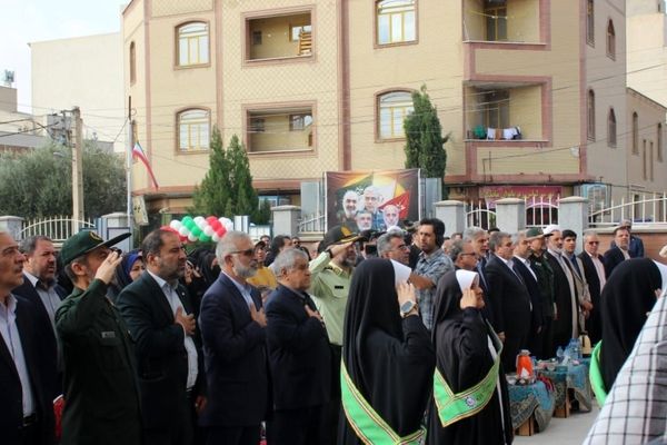 آیین نواختن زنگ آغاز سال تحصیلی در سمنان