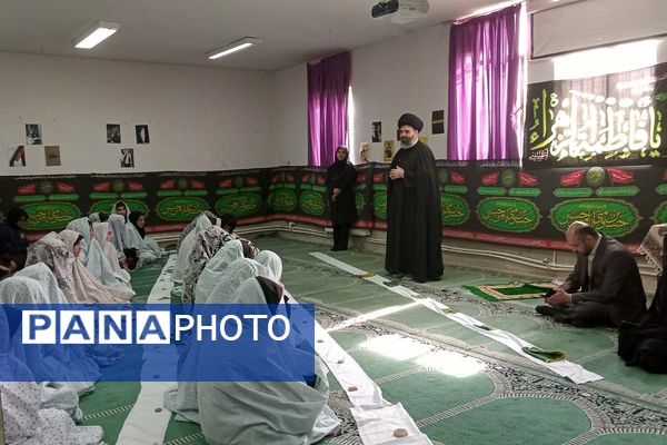  زنگ نماز در هنرستان آفرینش پردیس با حضور امام جمعه و مدیر آموزش و پرورش