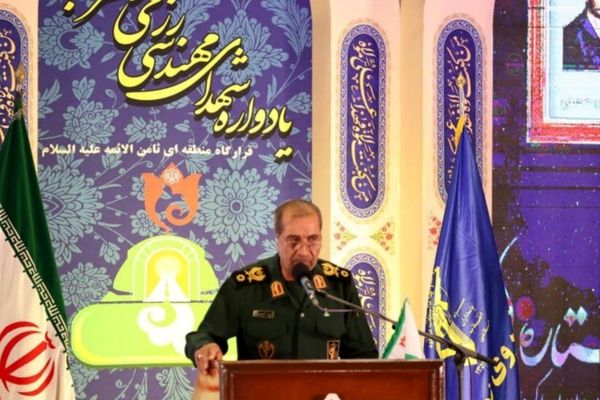 شهدای مهندسی و تخریب، با لودر و مین و خاک، مسیر عزت ایران را هموار کردند
