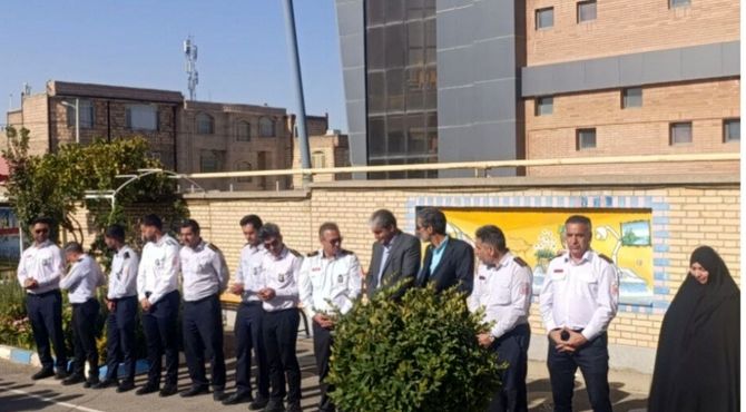 دانش‌آموزان نیشابوری میزبان آتش‌نشانان شدند