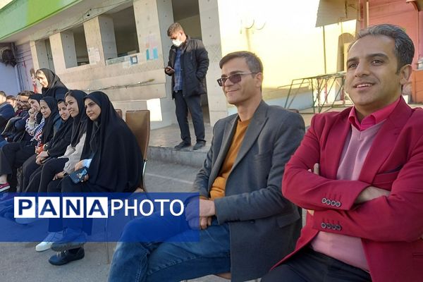 جشن دهه فجر و اعیاد شعبانیه در آموزشگاه شیخ جنید پیشوا