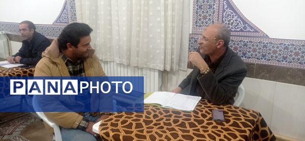 جلسه دیدار چهره به چهره والدین با دبیران در کاشمر