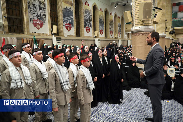 دیدار پیشکسوتان و فعالان دفاع مقدس و مقاومت با مقام معظم رهبری