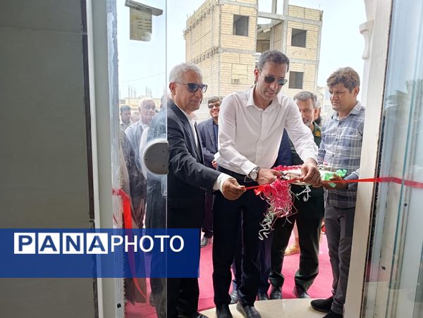 هفته دولت در جاسک؛ از تجلیل کادر درمان تا افتتاح مزرعه ۲۰ هکتاری میگو