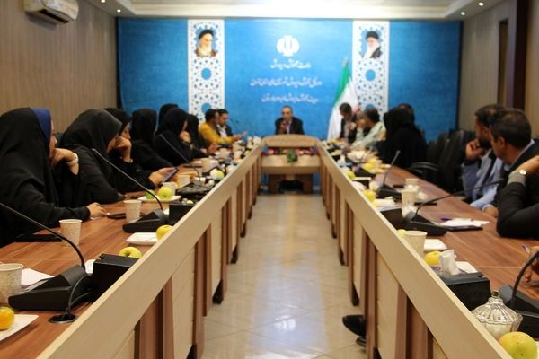 برگزاری جلسه توجیهی مدیران دوره متوسطه اول در سالن فرهنگ بهارستان دو