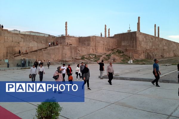 تخت جمشید نمادی از شکوه و عظمت در ایران باستان