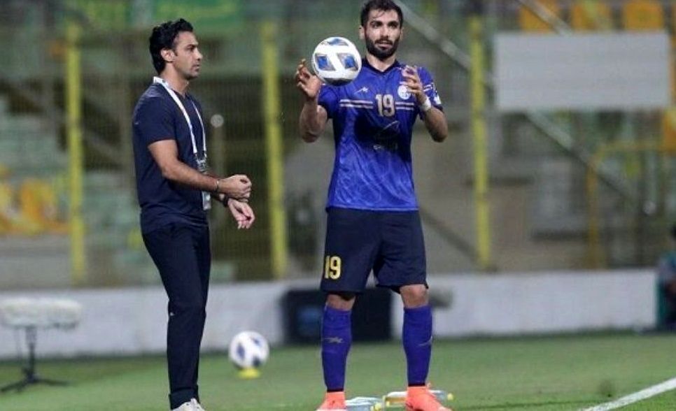 عارف آقاسی استقلالی شد