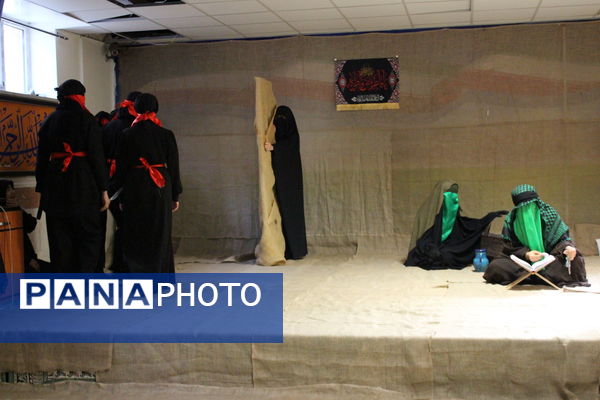 برگزاری تئاتر «یاس پژمرده» در دبیرستان سردار شهید قاسم سلیمانی