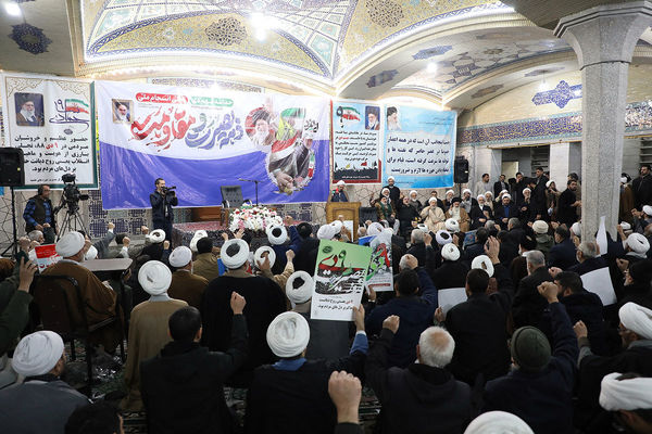 آیین بزرگداشت دهه بصیرت و مقاومت در قم