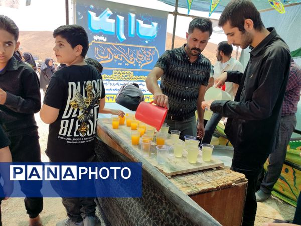 پیاده‌روی جاماندگان اربعین حسینی در شهر سورشجان