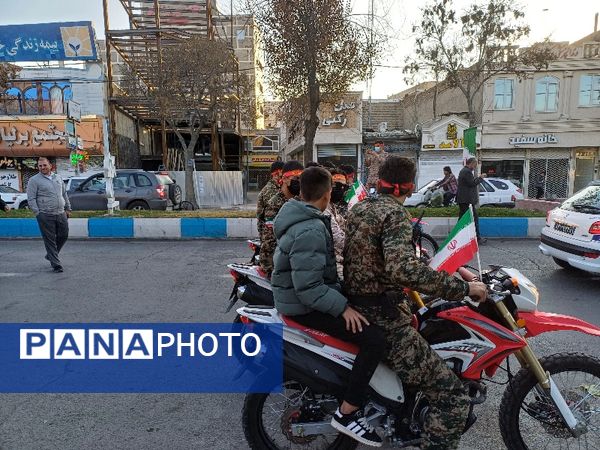 استقبال پرشور مردم از شهدای گمنام در شهرستان شیروان