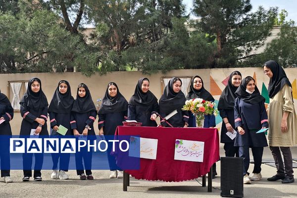 گرامیداشت هفته معلم در مدارس پیشوا