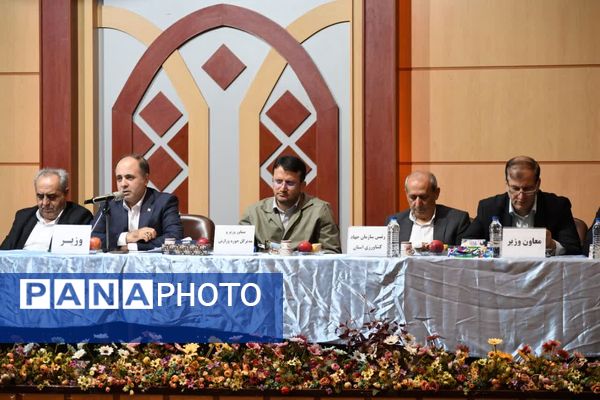 اولین روز سفر وزیر کشاورزی به آذربایجان‌شرقی 