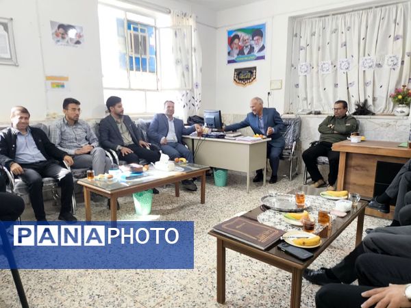 بازدید مسئولین آموزش و پرورش  از دبستان شهید پسندیده فدافن