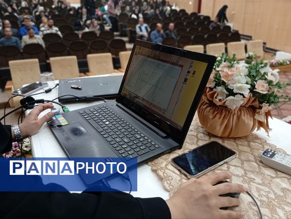 اولین جلسه بیلان هشدار  دبیرستان وکیلی ۹ در نیشابور