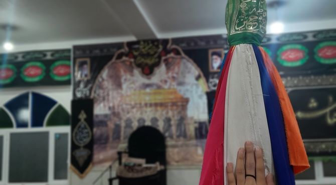 بشاگردِ حسینی، مشتاق ایثار و خدمت 