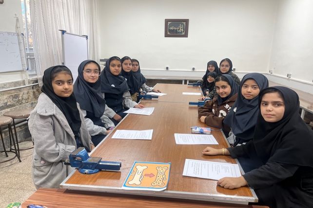 جلسه سفیران سلامت دبیرستان مطهره ناحیه ۶ مشهد 