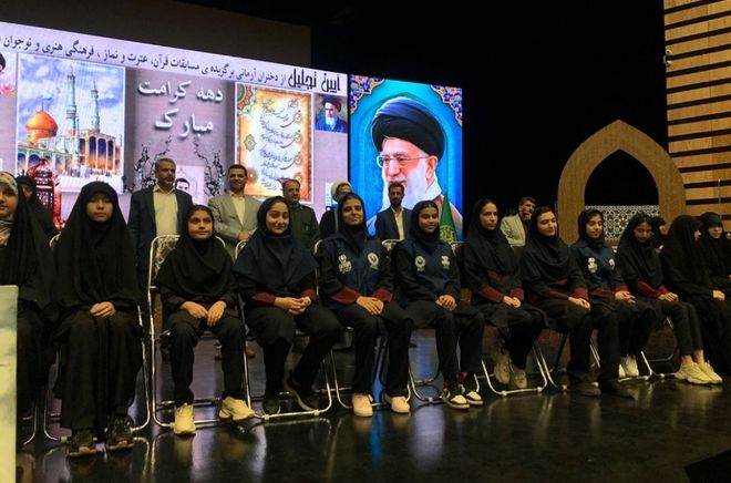 تقدیر از برگزیدگان قرآنی، فرهنگی، هنری، نوجوان سالم و خبرنگاران پانا ناحیه 2 ری
