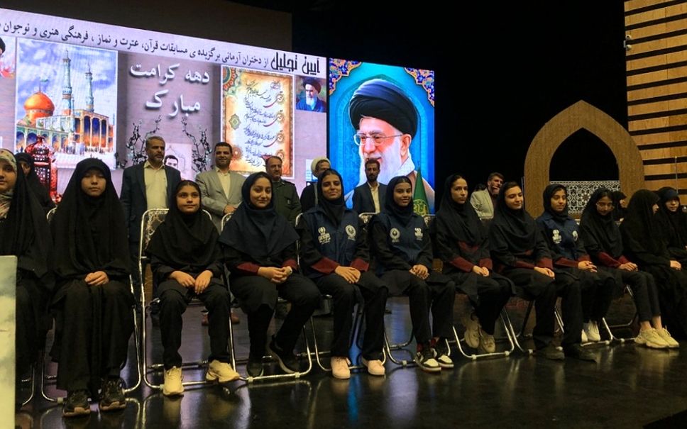 تقدیر از برگزیدگان قرآنی، فرهنگی، هنری، نوجوان سالم و خبرنگاران پانا ناحیه 2 ری