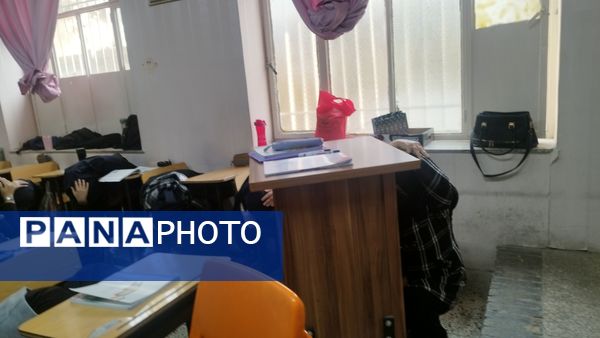 مانور زلزله با صحنه های واقعی در دبیرستان شاهد تکتم