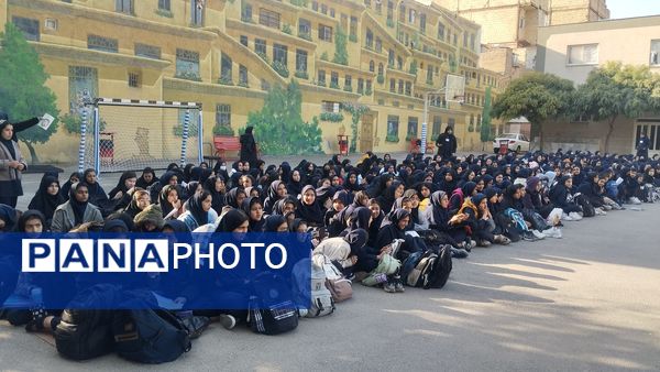 المپیاد ورزشی در مدرسه هوشیار ناحیه یک مشهد