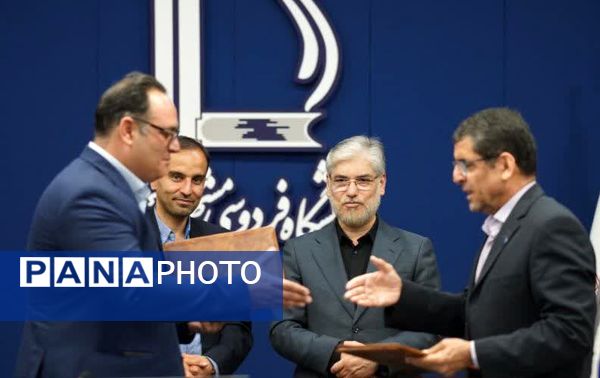 آیین بازگشایی سالن شورای دانشگاه فردوسی مشهد و امضای دو تفاهم‌نامه همکاری با شرکت‌های فناور