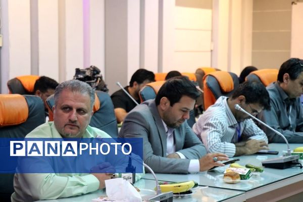 نشست خبری اتاق کنترل وضعیت ستاد انتخابات مشهد 