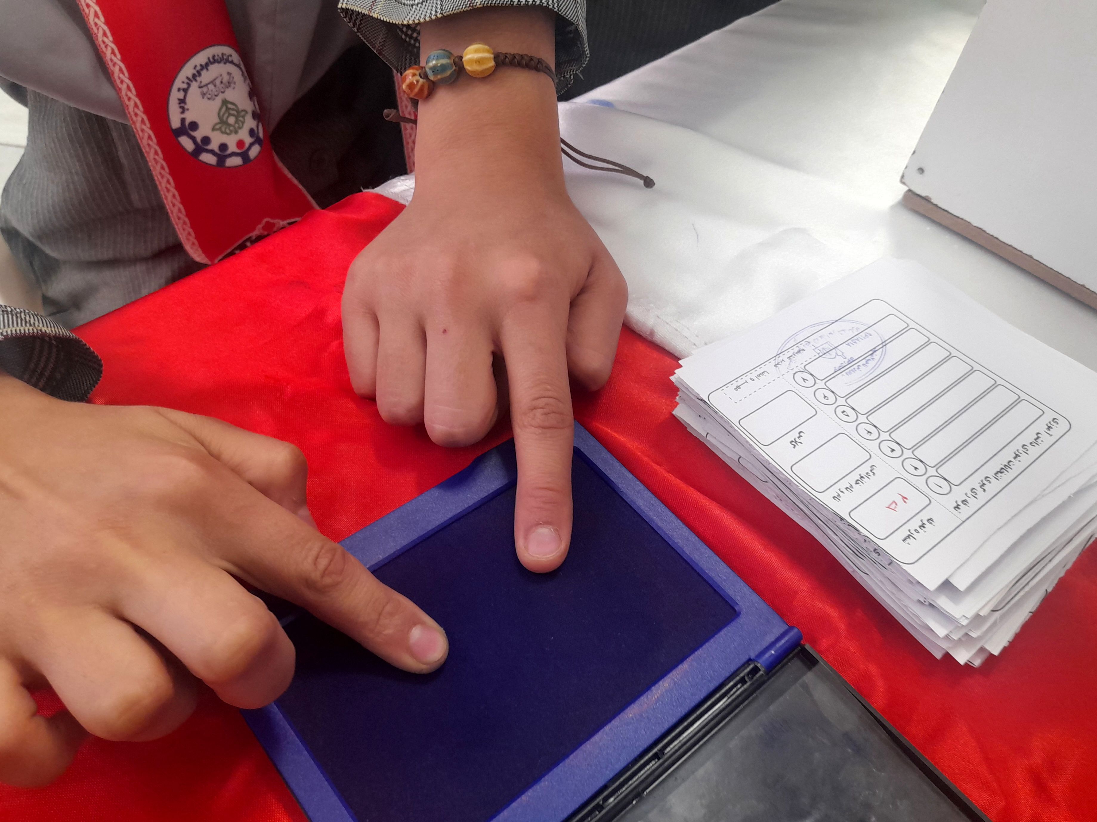 انتخابات شورای دانش آموزی در دبستان پورشهریاری