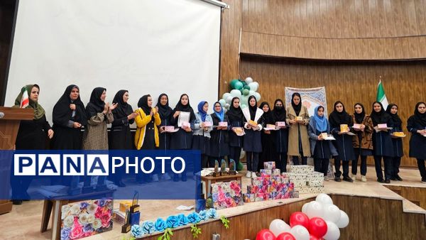 برگزاری مراسم تقدیر از دانش آموزان رتبه برتر آموزشگاه امیر کبیر ملارد