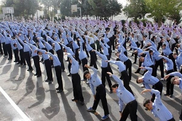 ورزش صبحگاهی در مدرسه باعث ایجاد نشاط و شادی می‌شود