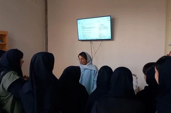 بازدید دانش‌آموزان ناحیه1 از خانه علم دانشگاه تحصیلات تکمیلی علوم پایه زنجان