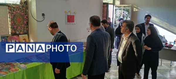 نمایشگاه کتاب پژوهش‌سرای غدیر بردخون گشایش یافت
