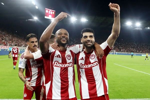 قهرمانی المپیاکوس در شب گلزنی طارمی