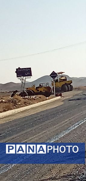 آغاز عملیات آسفالت ریزی در روستای درخت سنجد 