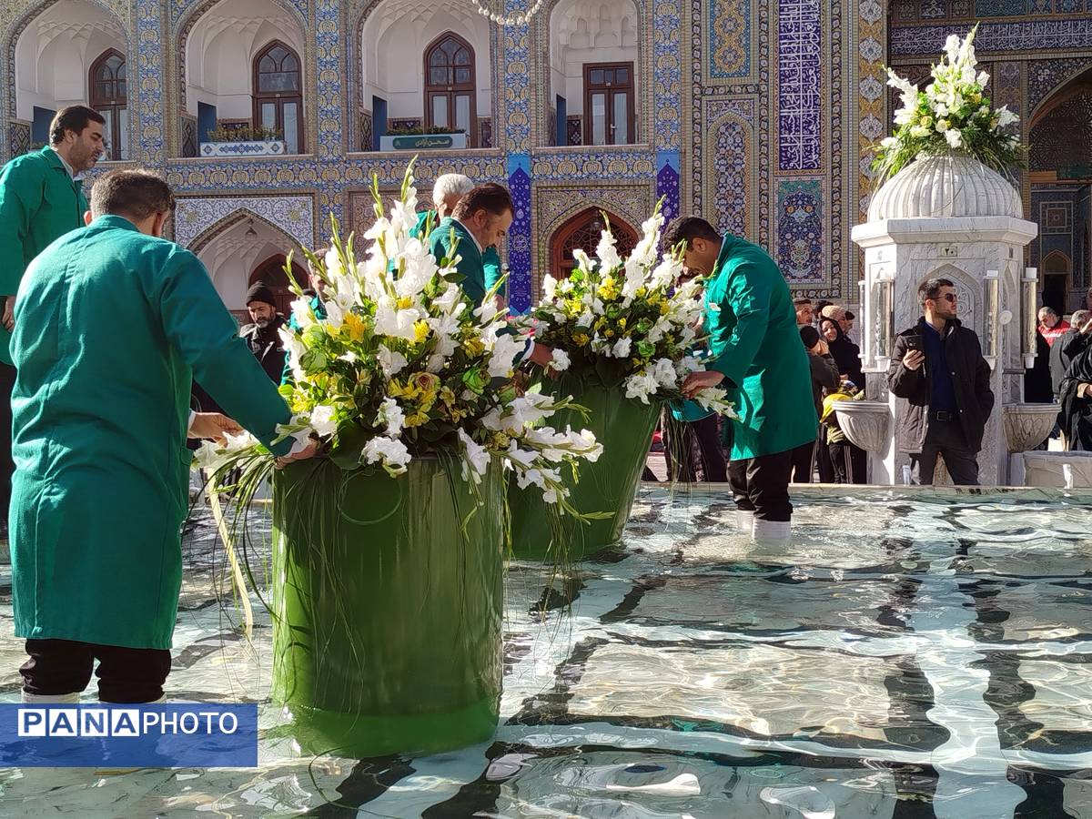 چراغانی دل‌ها در جوار بارگاه رضوی به مناسبت میلاد مولای متقیان  