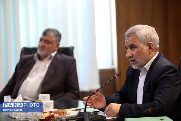 نشست مشترک مرکز پژوهش‌های مجلس شورای اسلامی و معاونان و مدیران امور مجلس وزارتخانه ها