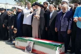 نسیم‌شهر در موج خروشان مردم، شهیدش را بدرقه کرد