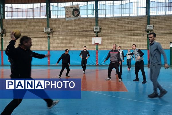 برگزاری دوره مهارت‌آموزی ورزشی ویژه دبیران تربیت بدنی منطقه کهریزک 