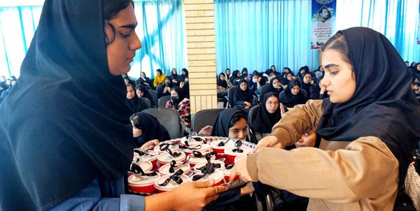 آیین سوگواری ایام فاطمیه در دبیرستان حضرت زینب(س) اسدآباد