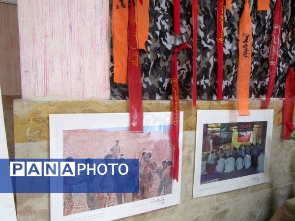 برپایی نمایشگاهی از شهدا در دبیرستان هیأت‌امنایی حضرت معصومه (س) ناحیه 4 کرج