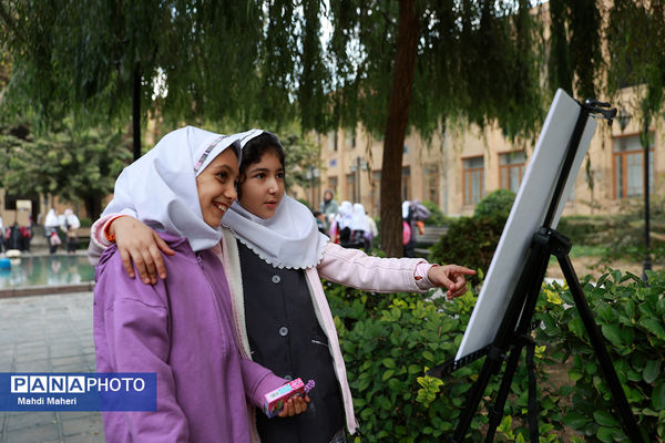 نمایشگاه معرفی «ایرانمون» در حاشیه نشست معاون پرورشی و فرهنگی آموزش و پرورش