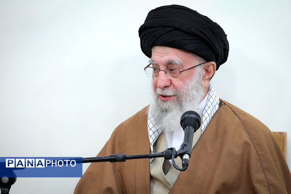 دیدار جمعی از مسئولان ارشد سه قوه با رهبر انقلاب