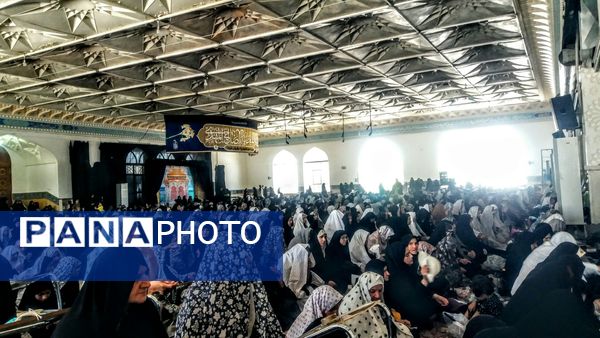 نماز جمعه در شهرستان کاشمر 