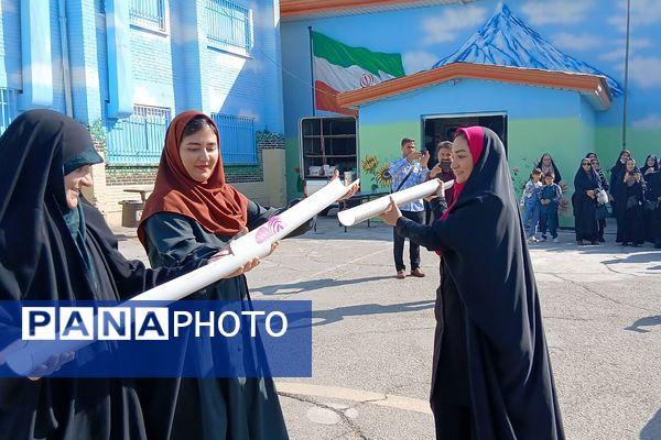  کارگاه آموزشی نحوه تعامل با دانش‌آموزان و بازی‌های گروهی در باقرشهر 