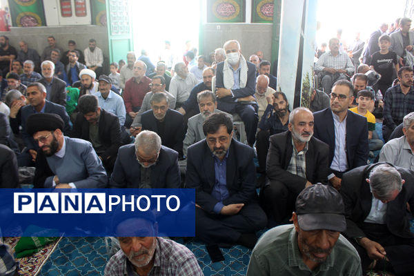 حضور نوجوانان در سی و پنجمین یادواره شهدای روستای فردوی قم