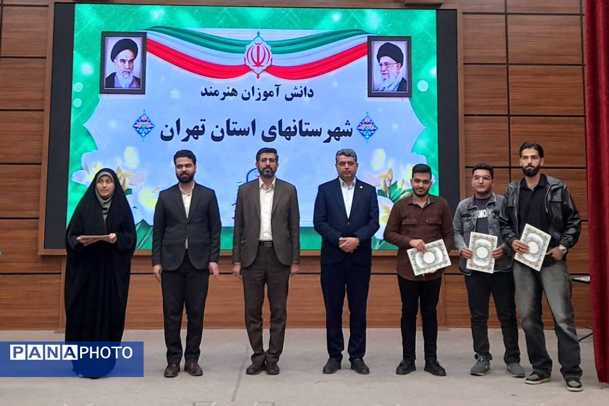 مراسم کشوری افتتاحیه جشنوارههای فرهنگی هنری در اردوگاه استانی شهید محمد منتظری شهریار