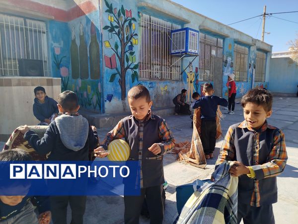 ایجاد فضای شاد وصمیمی در دبستان شهید عجمی فدافن