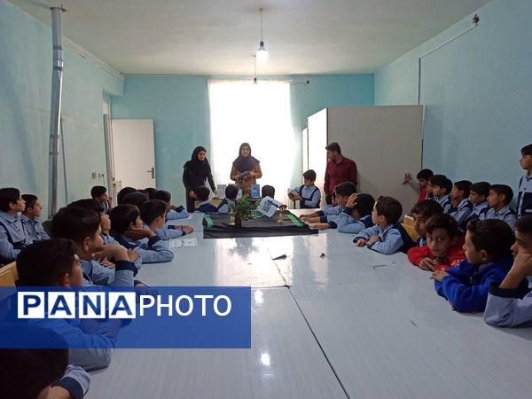 میزبانی کتابخانه امام حسین (ع) از دانش‌آموزان خاتم 