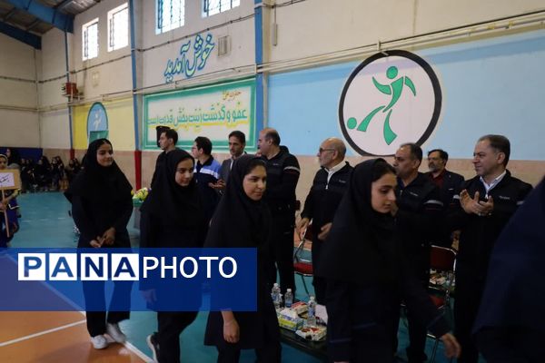 آیین افتتاحیه المپیاد ورزشی درون‌مدرسه‌ای در یزد